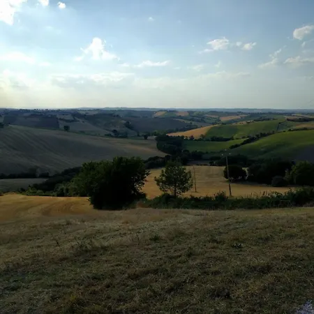 Feriehus Casale Nella Campagna Marchigiana